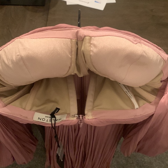 Halston Heritage Salmon Pleated Gown. Size 0. New ! - Picture 13 of 13